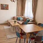 Apartment Center Vintage - Walk Everywhere *